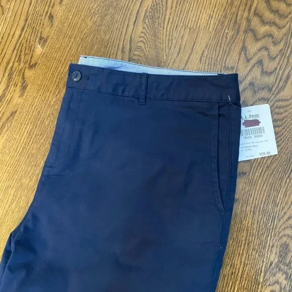 L.L. Bean Favorite Fit 20 Reg Navy cropped pants NWT - Picture 2 of 8